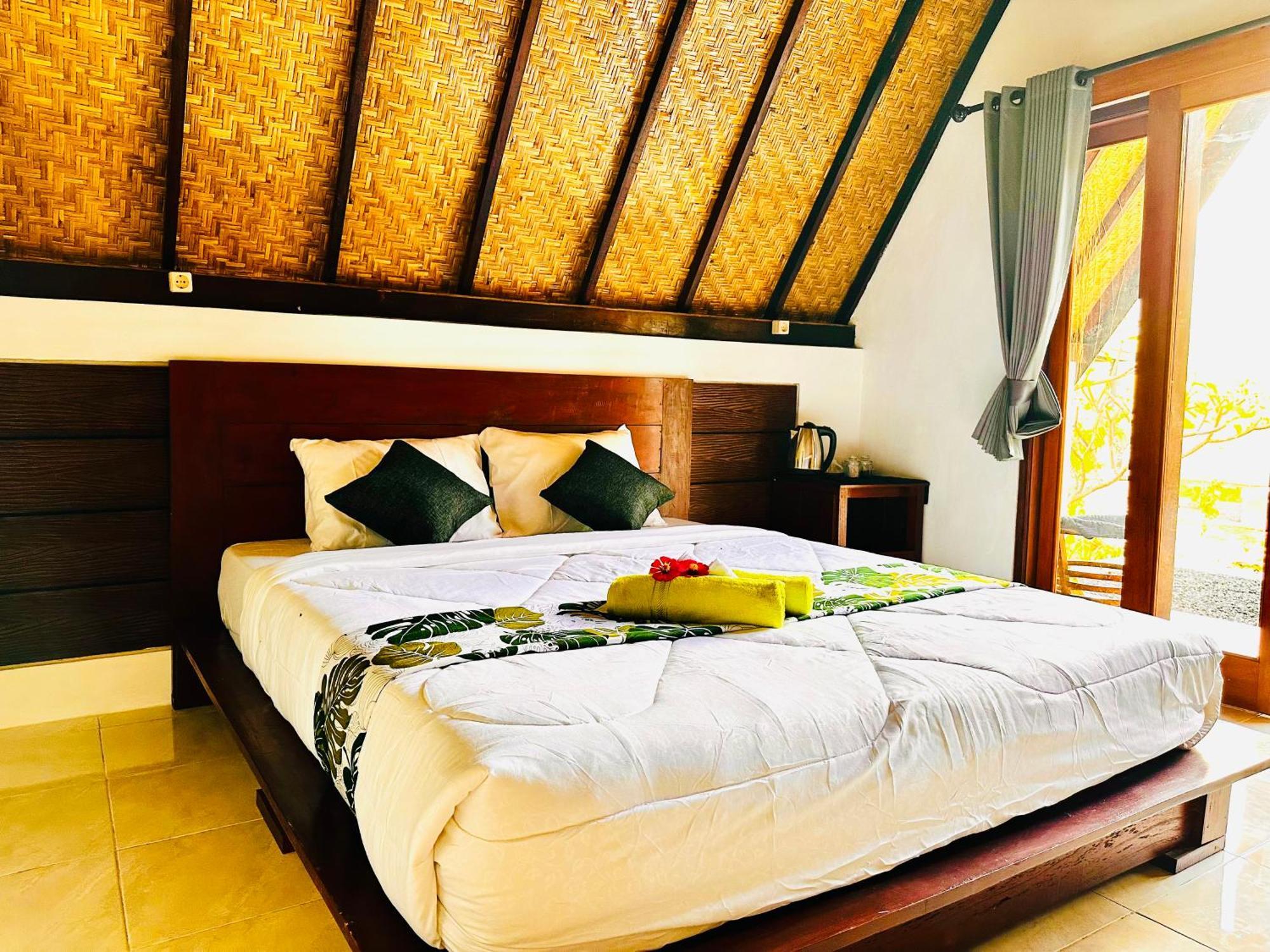 Ampik Batur With Private Hot Springs Bed & Breakfast Kubupenlokan Luaran gambar